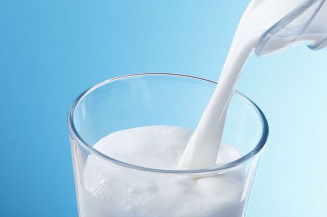 解消法 低脂肪牛乳で便秘を解消する対処方法や対策・原因・特徴について