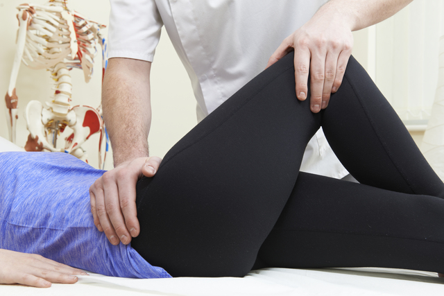 解消法 右腰の痛みを解消する対処方法や対策・原因・特徴について