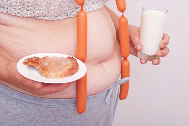 腹部膨満感を解消する対処方法や対策・原因・特徴について